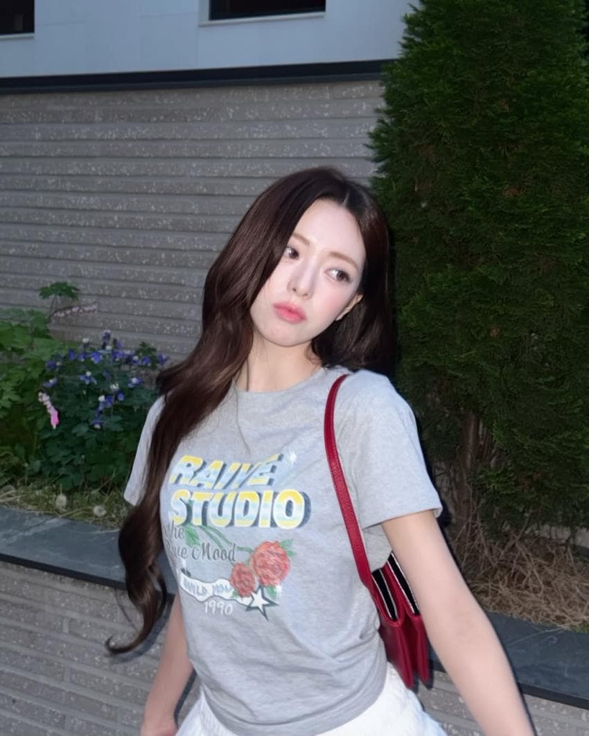 ITZY 유나 인스타 업뎃 2번째 이미지