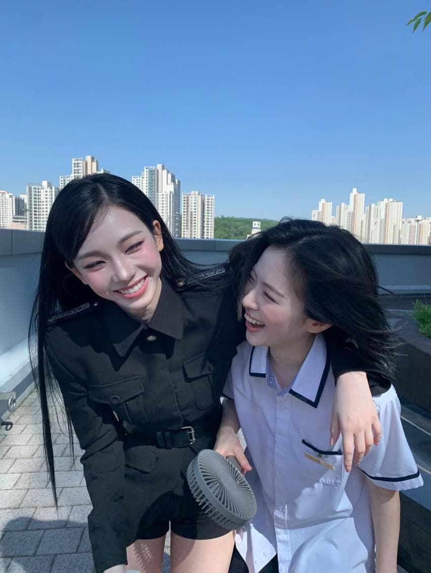 오늘자 에스파 카리나 인스타 업뎃 4번째 이미지
