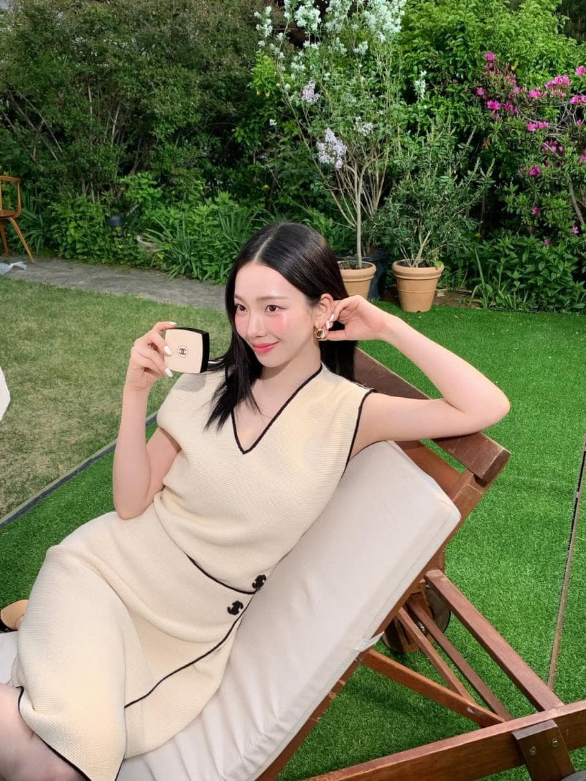 오늘자 카리나 인스타 업뎃 근황 4번째 이미지