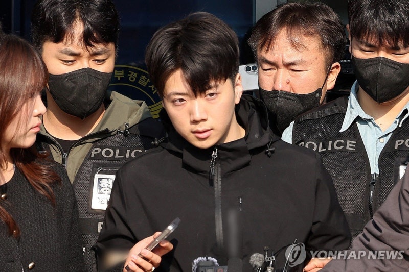 경찰 수사, 국민들이 의심하기 시작했다'장윤기 사태' 일파만파